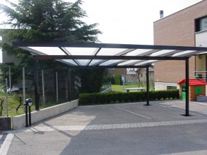 carport-tettoia-copertura-posto-auto-piana-plexiglas-alveolare-certificata-tuv-carico-neve-design-azzate-varese-5