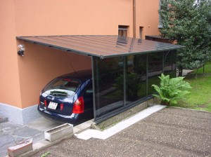 carport-tettoia-copertura-posto-auto-piana-plexiglas-compatto-certificata-tuv-carico-neve-design-azzate-varese-1