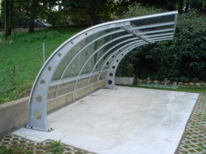 ciclopark-tettoia-copertura-posto-bici-moto-motocicli-plexiglas-compatto-certificata-tuv-carico-neve-design-azzate-varese-3