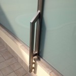 recinzione-vetro-bianco-latte-acciaio-inox-aisi-316-satinato-design-varese-azzate-1b