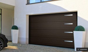 sezionale-unipro-senza-doghe-applicazioni-design-acciaio-portone-garage-azzate-varese-1